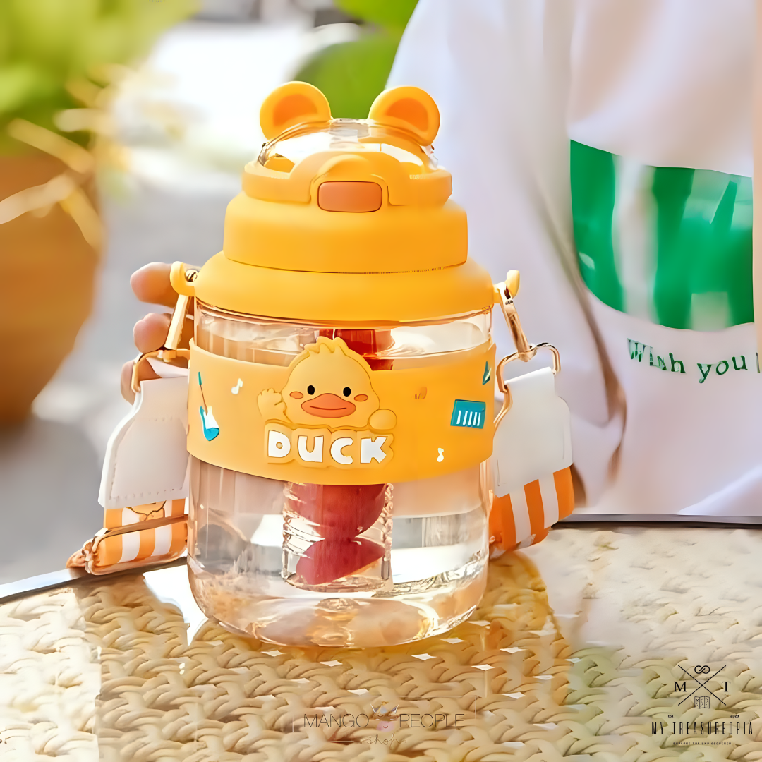 Cute Animals Round Bottle With Fruit Infuser Partition - 1100ML