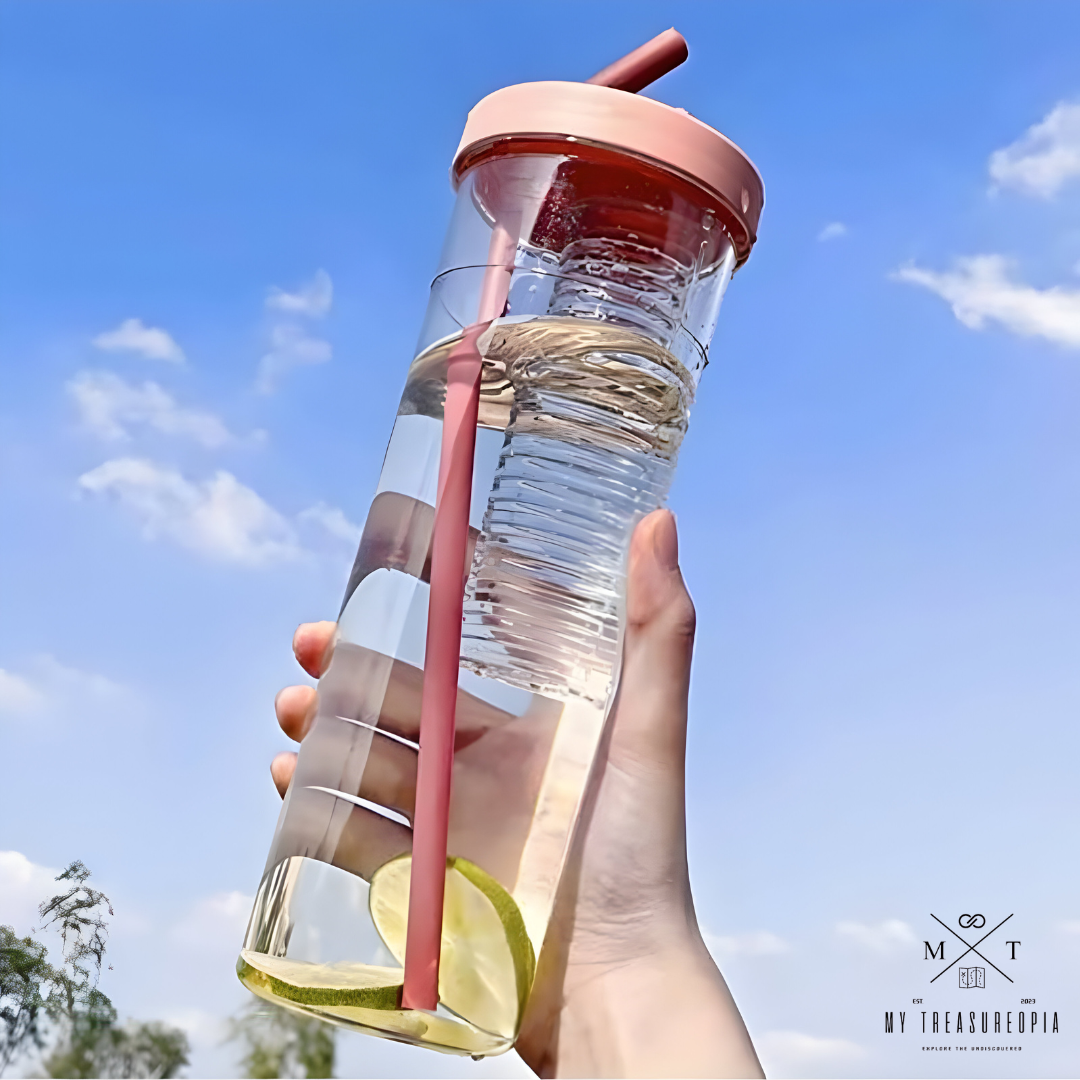 Round Glass Water Bottle With Wooden Lid And Straw